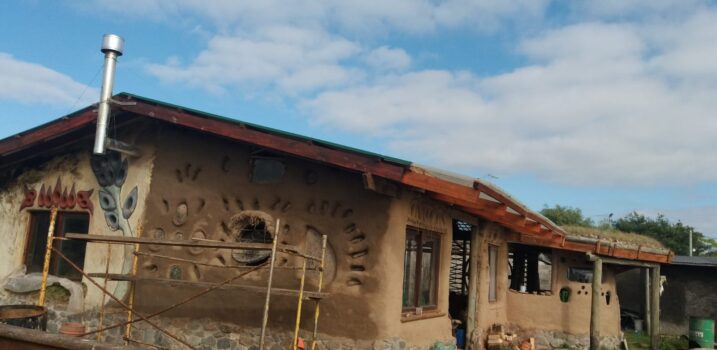 bioconstruccion en barro uruguay